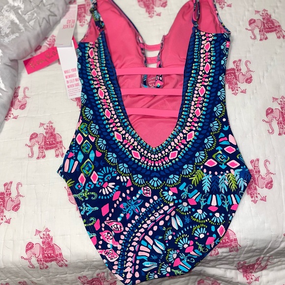 🛑SOLD Lilly Pulitzer Bathing suit - Picture 3 of 3